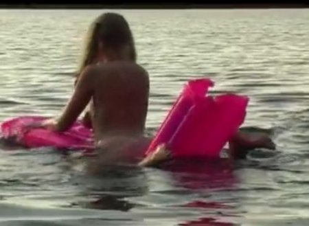 Летняя русская секс романтика деревенских девушек на природе Летняя русская секс романтика деревенских девушек на природе