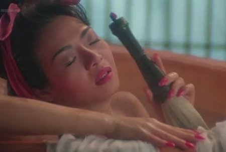 Эротический секс эпизод изнасилования азиатки под водой в фильме