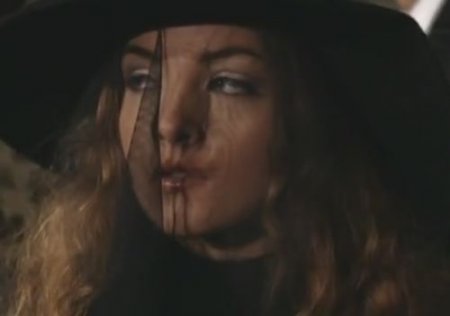 Красивая вдова ищет утешения - порнофильм с русскими субтитрами Красивая вдова ищет утешения - порнофильм с русскими субтитрами