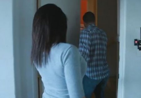 Сын прячась от мамы тайком привел подругу на жесткий трах дома Сын прячась от мамы тайком привел подругу на жесткий трах дома