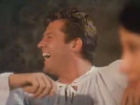 Классическое видео винтажной оргии из старого фильма с Сарой Янг Классическое видео винтажной оргии из старого фильма с Сарой Янг