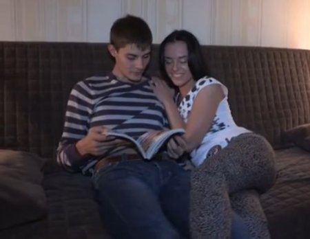 Парень с девушкой были лучшими друзьями пока не попробовали анал Парень с девушкой были лучшими друзьями пока не попробовали анал