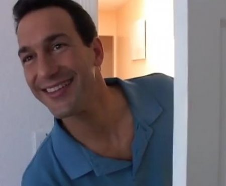 Пришёл на минет к голой милфе в чулках и она быстро отсосала Пришёл на минет к голой милфе в чулках и она быстро отсосала