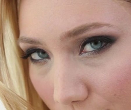 Мандинго ебёт большим членом крупную сочную жопу красивой блондинки Мандинго ебёт большим членом крупную сочную жопу красивой блондинки