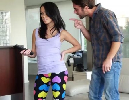 В жесткой инцест ебле с сестрой за пульт победил сводный брат В жесткой инцест ебле с сестрой за пульт победил сводный брат