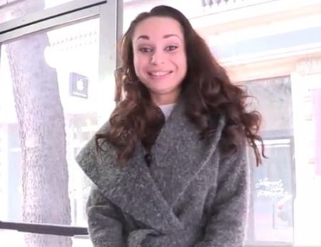 Русская девушка в чешском порно с массажем xxx в фургоне за стеклом Русская девушка в чешском порно с массажем xxx в фургоне за стеклом