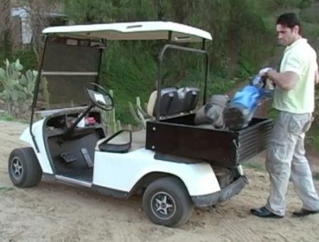 После игры трахнул возле камина красивую девушку в гольф-клубе После игры трахнул возле камина красивую девушку в гольф-клубе